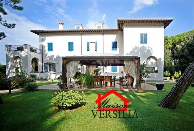 Villa in vendita a Massa, Marina Di Massa - foto 1