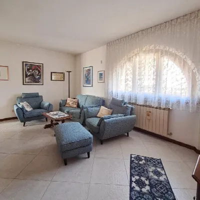 Villa in vendita a Massarosa - foto 1
