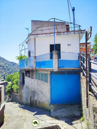 Casa Indipendente in vendita a Santa Teres... - foto 1