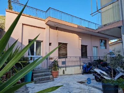 Casa Indipendente in vendita ad Alassio - foto 1