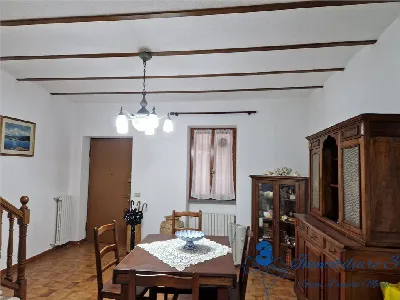 Rustico/Casale in vendita a Villanova d'Al... - foto 1
