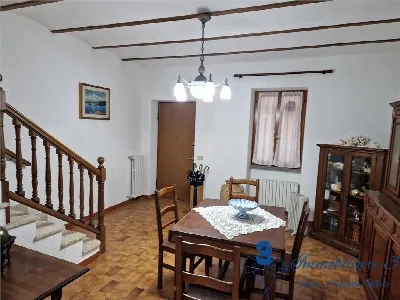 Rustico/Casale in vendita a Villanova d'Al... - foto 2