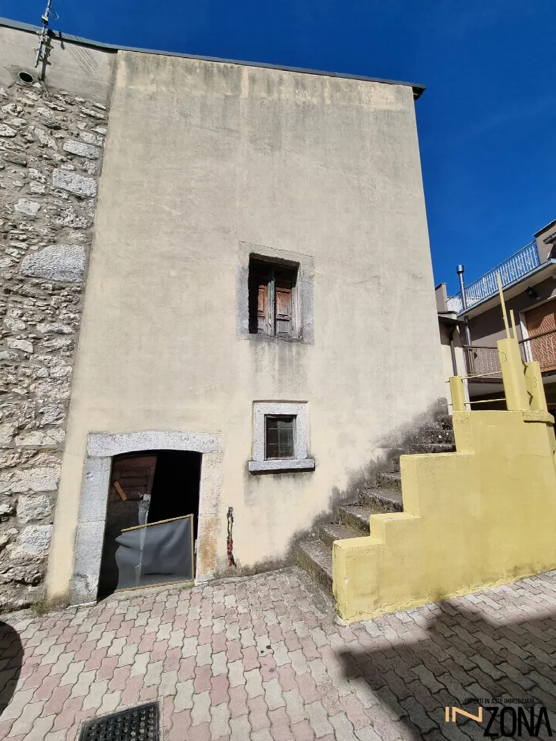 Appartamento in vendita a Capistrello - foto 1