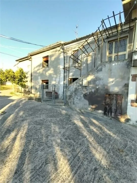 Villa in vendita a Elice - foto 2