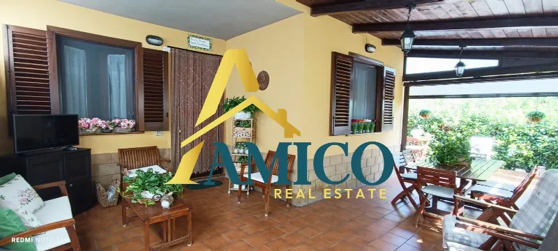 Villa in vendita a Campofelice di Roccella - foto 1
